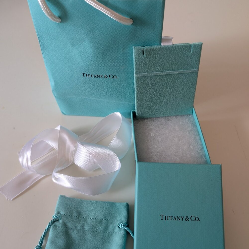 Tiffany Box for necklace with Ribbon, Pad, Pouch, and Gift Bag
